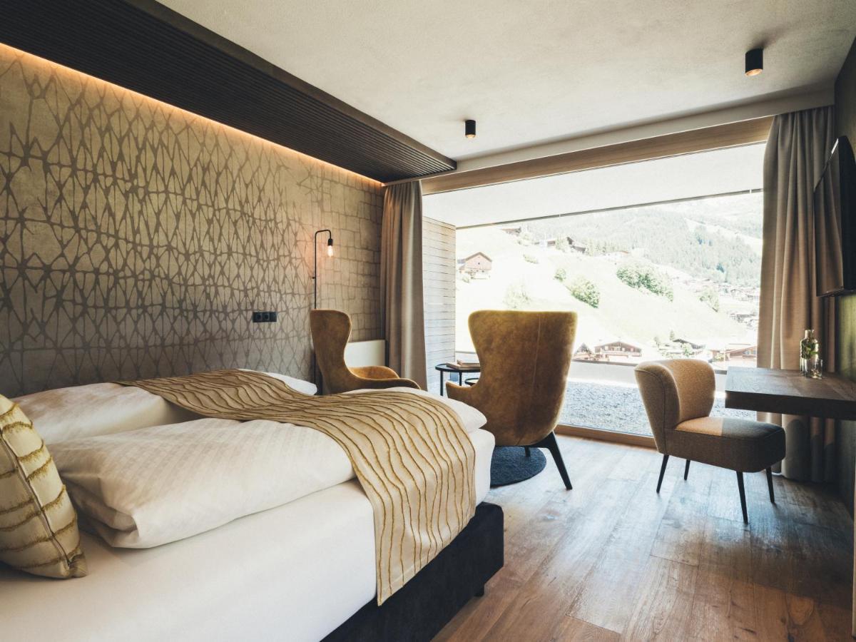 Hotel Tirolerhof 4 Sterne Superior Tux Bagian luar foto