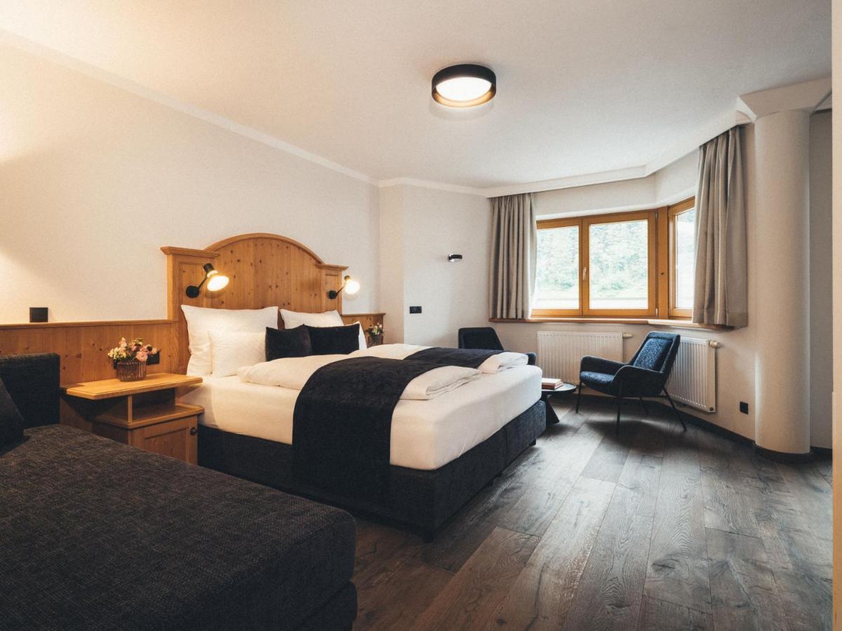 Hotel Tirolerhof 4 Sterne Superior Tux Bagian luar foto