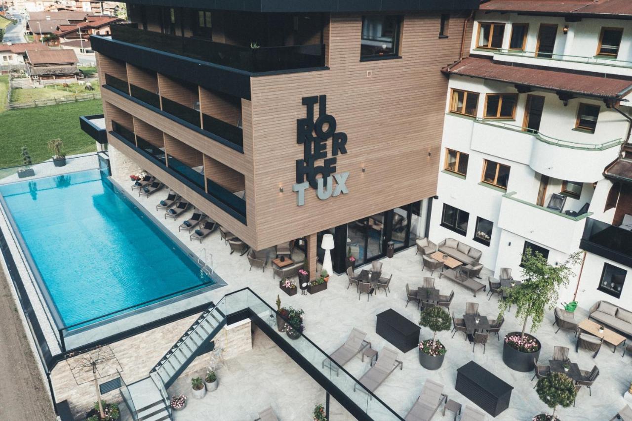 Hotel Tirolerhof 4 Sterne Superior Tux Bagian luar foto